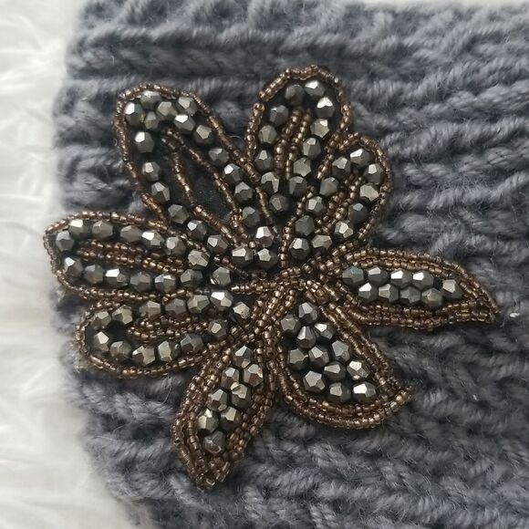 D&Y Gray Knitted Jewelled Headband - Picture 3 of 6
